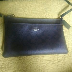 Authentic E/W cross body Coach Bag